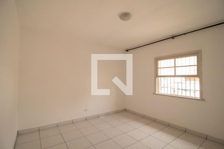 Quarto 1 de casa para alugar com 3 quartos, 100m² em Vila Constança, São Paulo