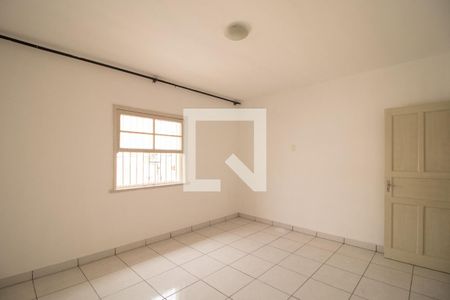 Quarto 1 de casa para alugar com 2 quartos, 100m² em Vila Constança, São Paulo