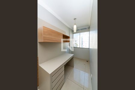 Sala de apartamento à venda com 2 quartos, 60m² em Buritis, Belo Horizonte