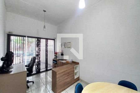 Sala de casa à venda com 3 quartos, 161m² em Cambuí, Campinas