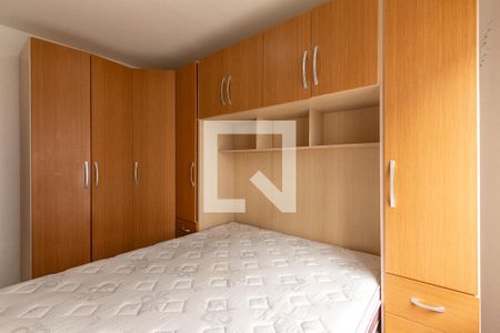 Quarto 2 de apartamento para alugar com 2 quartos, 57m² em Cristal, Porto Alegre