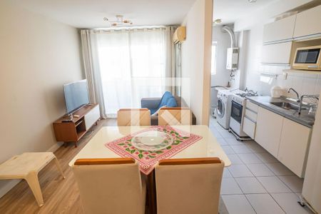 Sala de apartamento para alugar com 1 quarto, 46m² em Centro, Rio de Janeiro