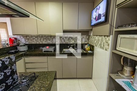 Cozinha de casa à venda com 3 quartos, 333m² em Santa Rosa, Belo Horizonte