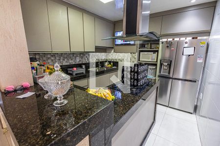 Cozinha de casa à venda com 3 quartos, 333m² em Santa Rosa, Belo Horizonte