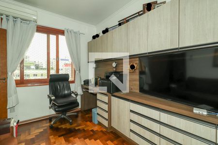 Sala de TV de apartamento à venda com 2 quartos, 95m² em Independência, Porto Alegre