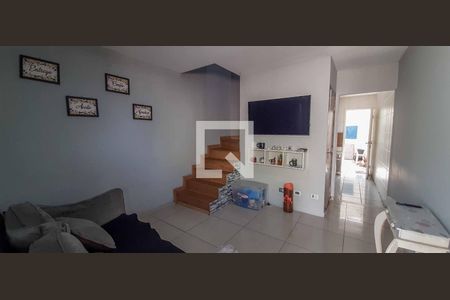 Sala de casa para alugar com 2 quartos, 80m² em Vila Yolanda, Osasco