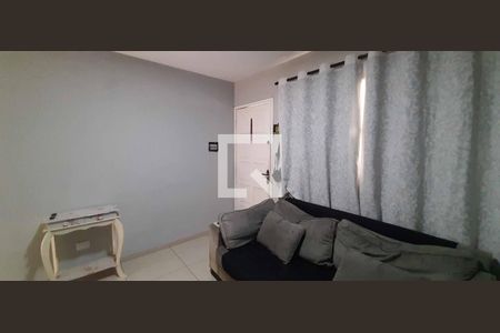 Sala de casa à venda com 2 quartos, 80m² em Vila Yolanda, Osasco