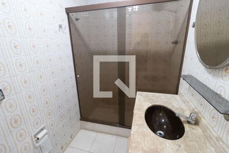 Banheiro de apartamento à venda com 2 quartos, 66m² em Jardim Guanabara, Rio de Janeiro