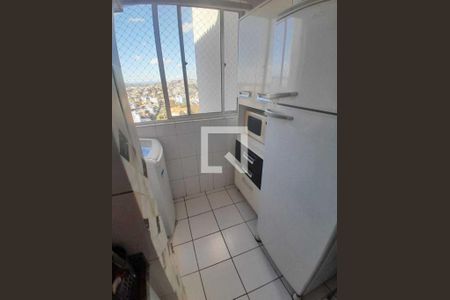 Apartamento à venda com 3 quartos, 60m² em Planalto, Belo Horizonte