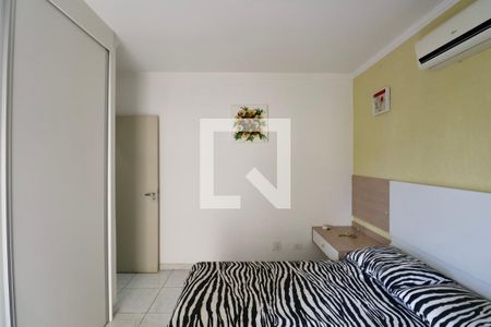 Quarto 1 de apartamento para alugar com 2 quartos, 60m² em Enseada, Guarujá