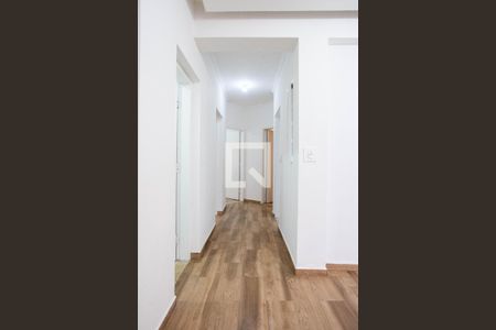 Corredor de casa para alugar com 4 quartos, 130m² em Vila Augusta, Guarulhos