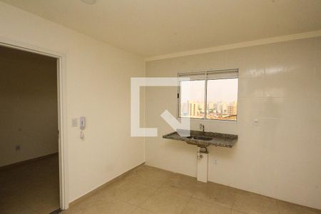 Sala e Cozinha de apartamento para alugar com 2 quartos, 30m² em Vila Alpina, São Paulo