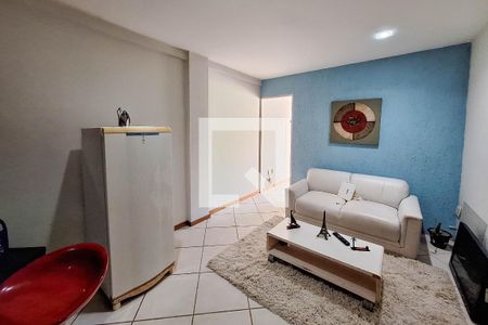 Sala/Cozinha de kitnet/studio à venda com 1 quarto, 38m² em Itaipu, Niterói