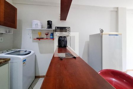 Sala/Cozinha de kitnet/studio para alugar com 1 quarto, 38m² em Itaipu, Niterói