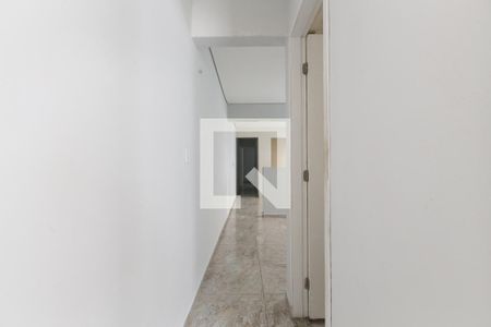 Corredor de casa para alugar com 2 quartos, 59m² em Itaquera, São Paulo