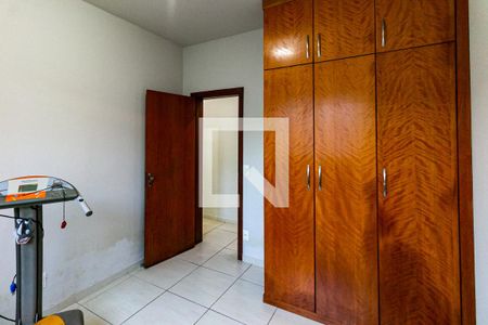 Quarto 2 de casa para alugar com 5 quartos, 210m² em São Gabriel, Belo Horizonte