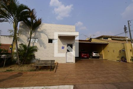 Casa de Condomínio para alugar com 4 quartos, 290m² em Jardim Atlântico, Goiânia