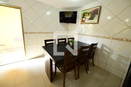 Sala de Jantar de casa de condomínio para alugar com 4 quartos, 290m² em Jardim Atlântico, Goiânia