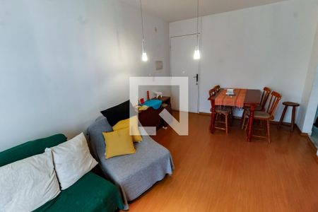 Sala de apartamento para alugar com 2 quartos, 62m² em Vila Suzana, São Paulo