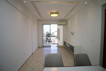 Sala de apartamento para alugar com 2 quartos, 63m² em Ramos, Rio de Janeiro