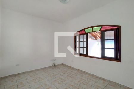 Sala de casa para alugar com 2 quartos, 115m² em Caiçara, Praia Grande