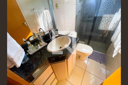 Banheiro Social de apartamento à venda com 3 quartos, 120m² em Eldorado, Contagem