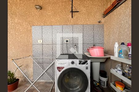 Apartamento à venda com 88m², 2 quartos e 1 vaga Apartamento à venda com 88m², 2 quartos e 1 vagaLavanderia