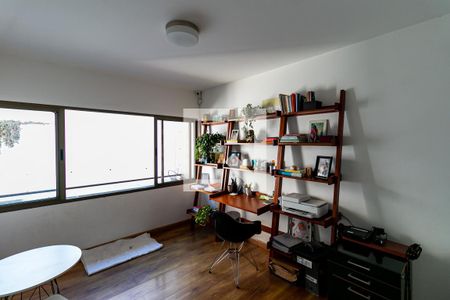 Quarto de apartamento à venda com 3 quartos, 180m² em Santa Lúcia, Belo Horizonte