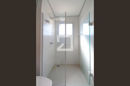 Banheiro de apartamento para alugar com 1 quarto, 38m² em Cambuí, Campinas