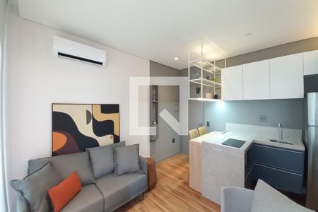 Sala de apartamento para alugar com 1 quarto, 38m² em Cambuí, Campinas