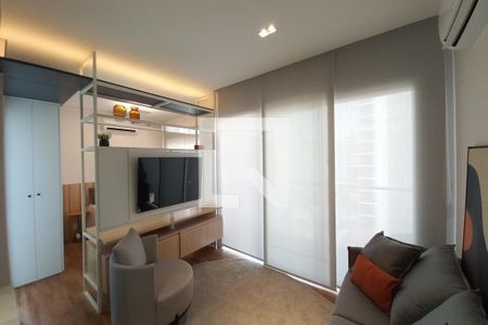 Sala de apartamento para alugar com 1 quarto, 38m² em Cambuí, Campinas