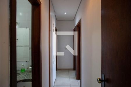 Corredor de apartamento à venda com 3 quartos, 160m² em Palmares, Belo Horizonte