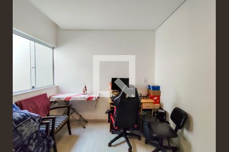 Quarto 1 de casa à venda com 3 quartos, 170m² em Renascença, Belo Horizonte