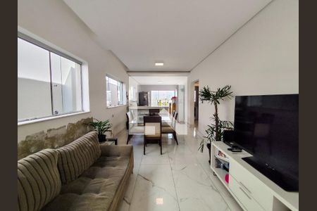 Sala de casa à venda com 3 quartos, 170m² em Renascença, Belo Horizonte