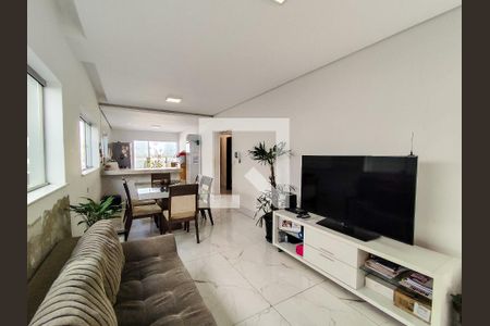 Sala de casa à venda com 3 quartos, 170m² em Renascença, Belo Horizonte