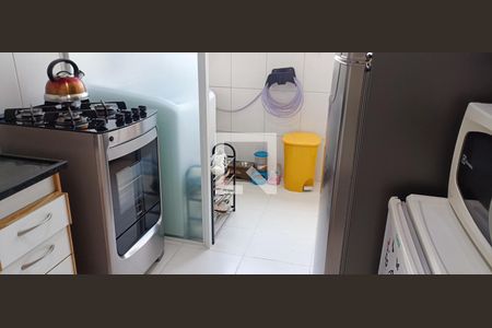 Cozinha de apartamento à venda com 2 quartos, 59m² em Jardim Monte Kemel, São Paulo