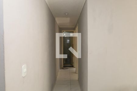 Corredor  de apartamento à venda com 2 quartos, 44m² em Jardim Redil, São Paulo