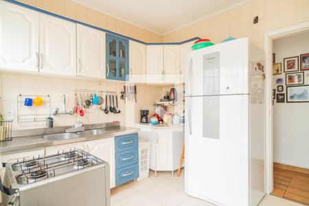 Cozinha de casa à venda com 3 quartos, 316m² em Espírito Santo, Porto Alegre