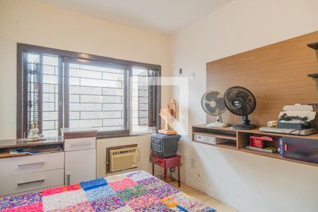 Quarto 1 de casa à venda com 3 quartos, 316m² em Espírito Santo, Porto Alegre