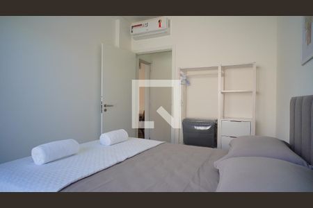 Quarto 1 de apartamento para alugar com 2 quartos, 85m² em Lagoa da Conceição, Florianópolis