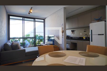 Sala de apartamento para alugar com 2 quartos, 85m² em Lagoa da Conceição, Florianópolis