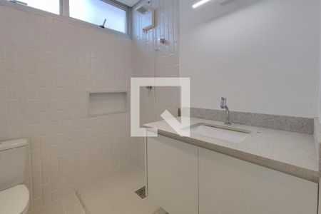 Banheiro Suíte de apartamento à venda com 1 quarto, 61m² em Cambuí, Campinas