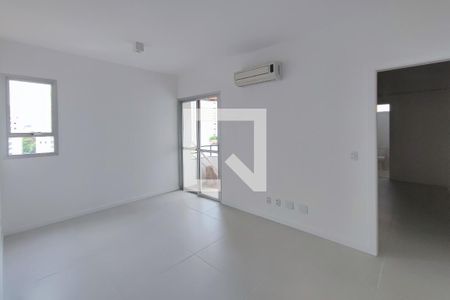 Sala de apartamento à venda com 1 quarto, 61m² em Cambuí, Campinas