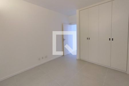 Quarto Suíte de apartamento à venda com 1 quarto, 61m² em Cambuí, Campinas