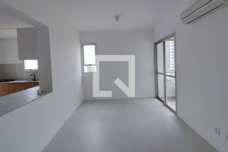 Sala de apartamento à venda com 1 quarto, 61m² em Cambuí, Campinas