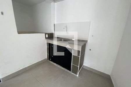 Cozinha de casa para alugar com 1 quarto, 50m² em Vila Leopoldina, Duque de Caxias