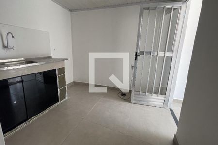 Cozinha de casa para alugar com 1 quarto, 50m² em Vila Leopoldina, Duque de Caxias