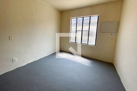 Quarto de casa para alugar com 1 quarto, 100m² em Vila Leopoldina, Duque de Caxias