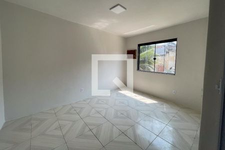 Quarto de casa para alugar com 2 quartos, 50m² em Vila Leopoldina, Duque de Caxias