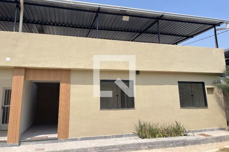 Fachada de casa para alugar com 1 quarto, 50m² em Vila Leopoldina, Duque de Caxias